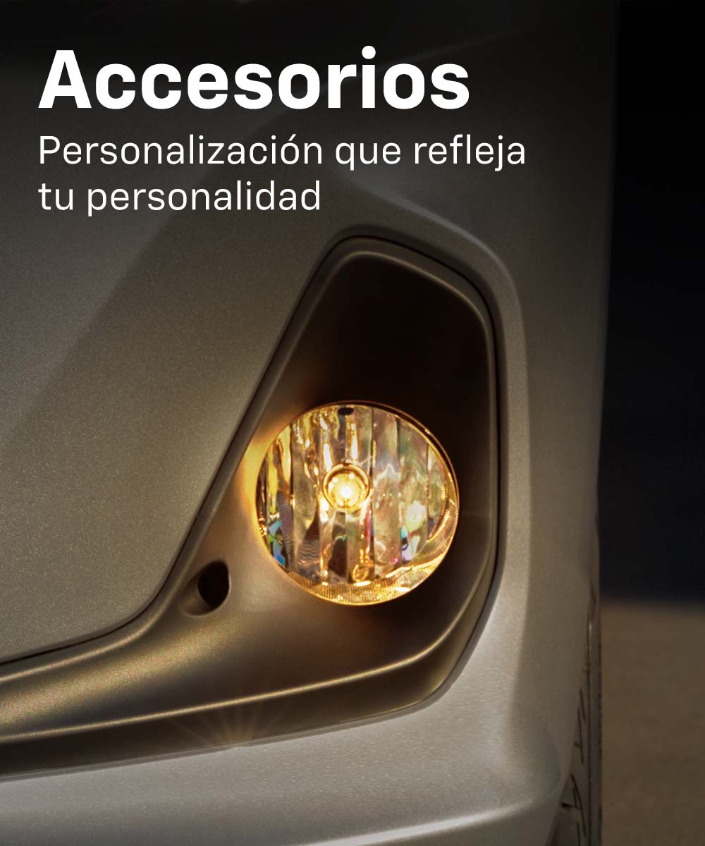 Primer plano de una luz antiniebla en un automóvil