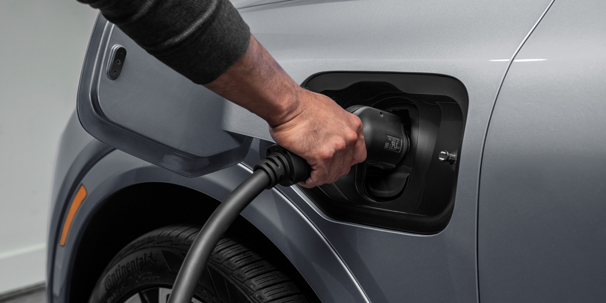 Tapa Cargador Equinox EV